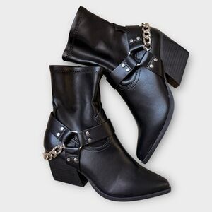 DV Dolce Vita Keeler Harness Moto Chain Heeled Boots (Black)